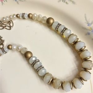 “Chic Opal-like Beaded Necklace – Vintage-Inspired Gold Tone Rhinestone Accents”